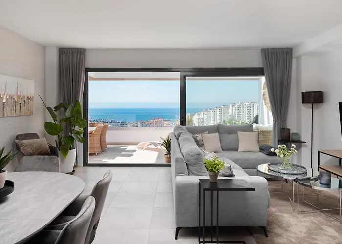 Penthouse With Ocean View Estepona